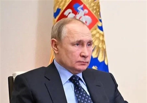 Путин поручил провести индексацию зарплаты бюджетников.