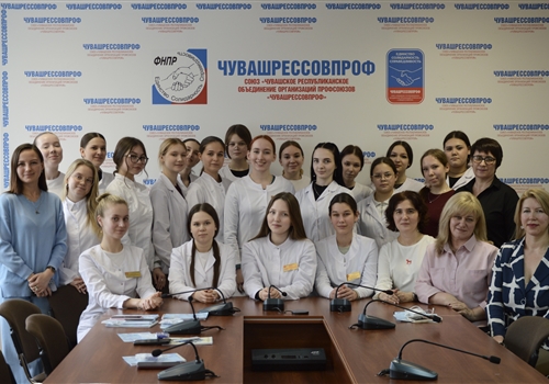 Студенты Чебоксарского медицинского колледжа посетили Дом Союзов.